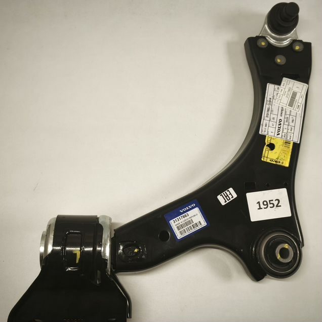 Рычаг передней подвески (L ) Volvo хс70, номер 31317663