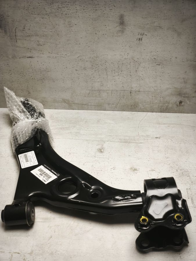 Рычаг передний RH Mazda CX-9 06-12, номер TD1134300B